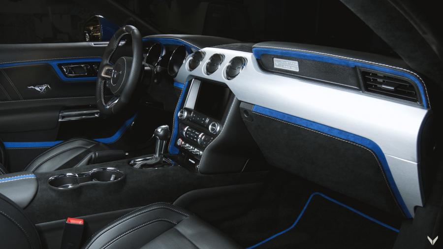 Интерьер Ford Mustang GT Convertible by Vilner 2018 года  (фото 4 из 17)
